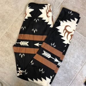 Antlers and arrow leggings